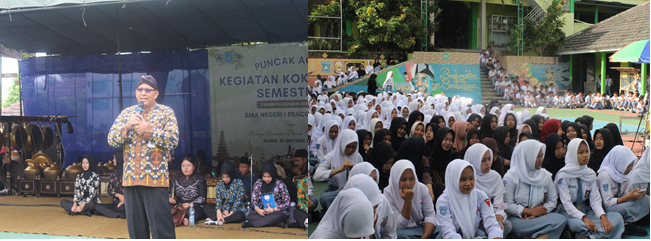 PUNCAK KOKURIKULER MERIAH, PESERTA DIDIK TAMPILKAN TALENTA SENI